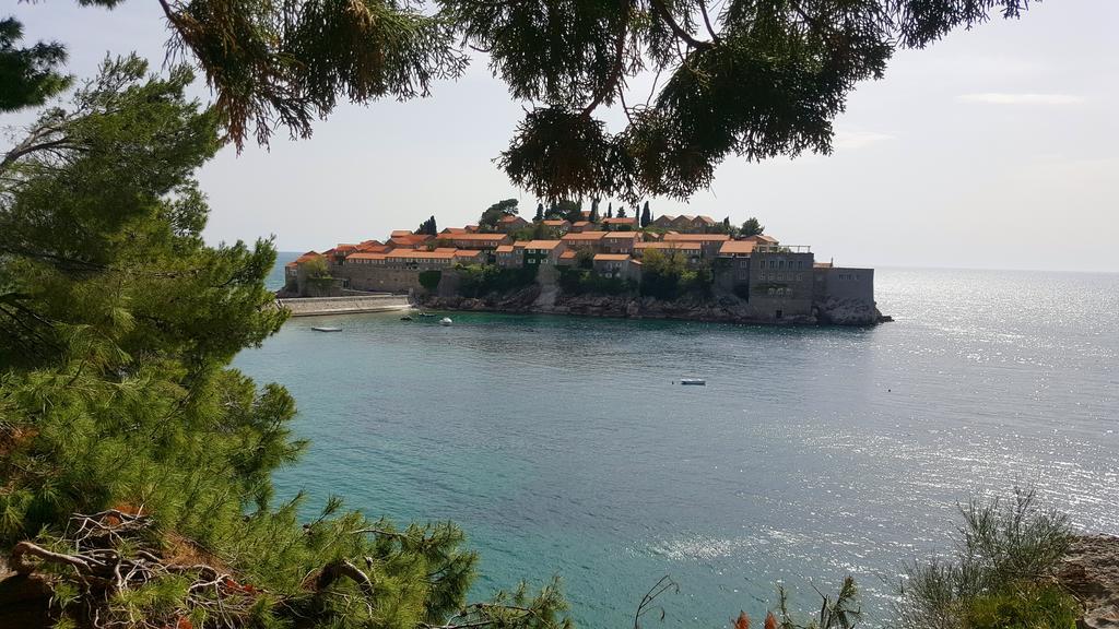 Apartments Rino Lux Sveti Stefan Exterior photo