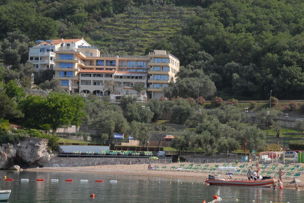 Apartments Rino Lux Sveti Stefan Exterior photo