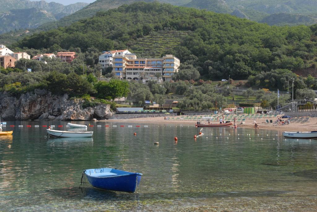 Apartments Rino Lux Sveti Stefan Exterior photo